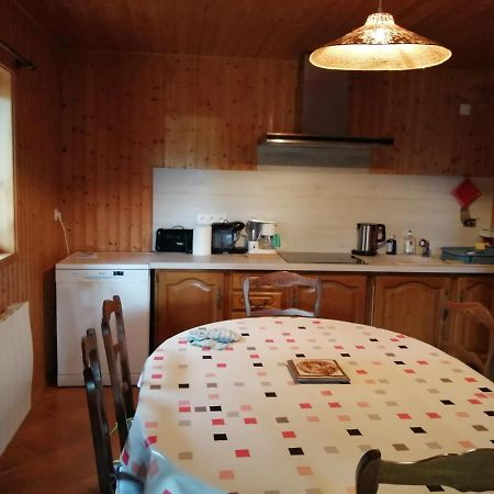Bel Appartement Au Rez De Chaussee D'Un Chalet Jarrier Ngoại thất bức ảnh